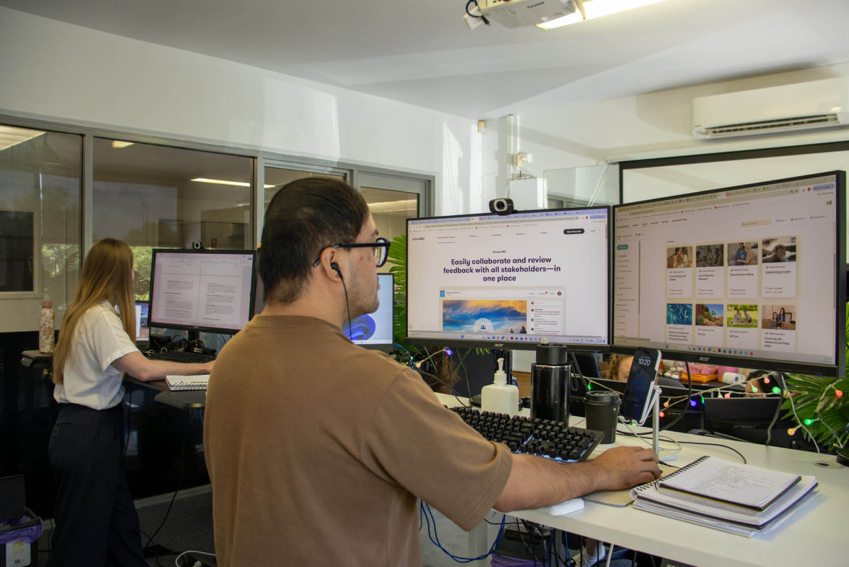 instructional-designer-designing-training-course