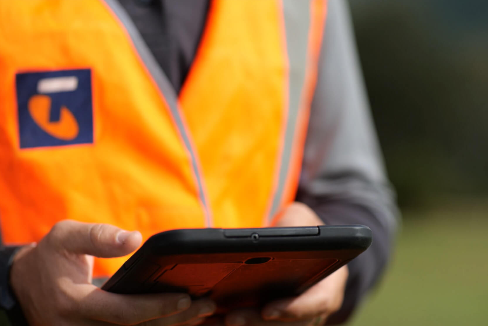 ipad-online-course-telstra-worker-training