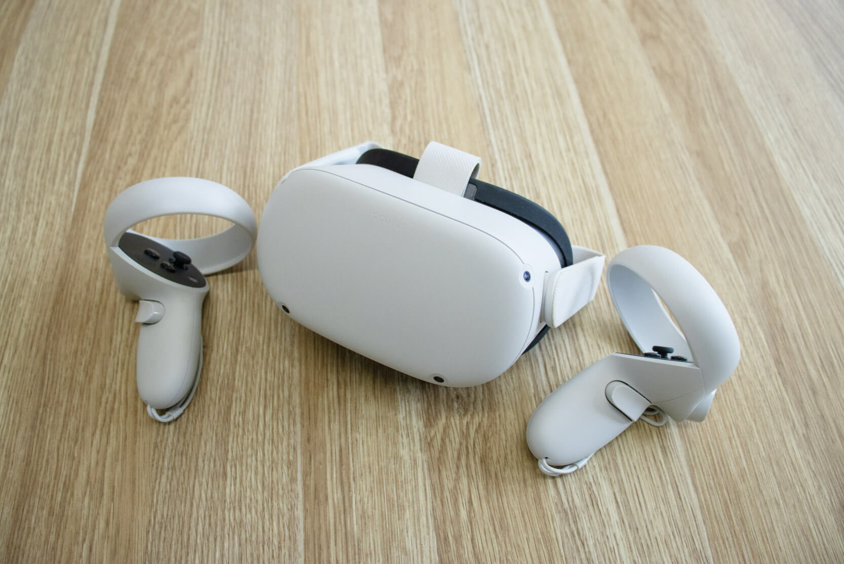 virtual-reality-headset-custom-eLearning-content